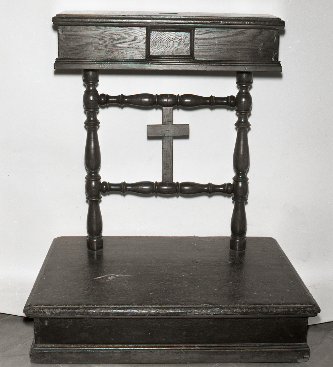 inginocchiatoio - bottega toscana (sec. XIX)