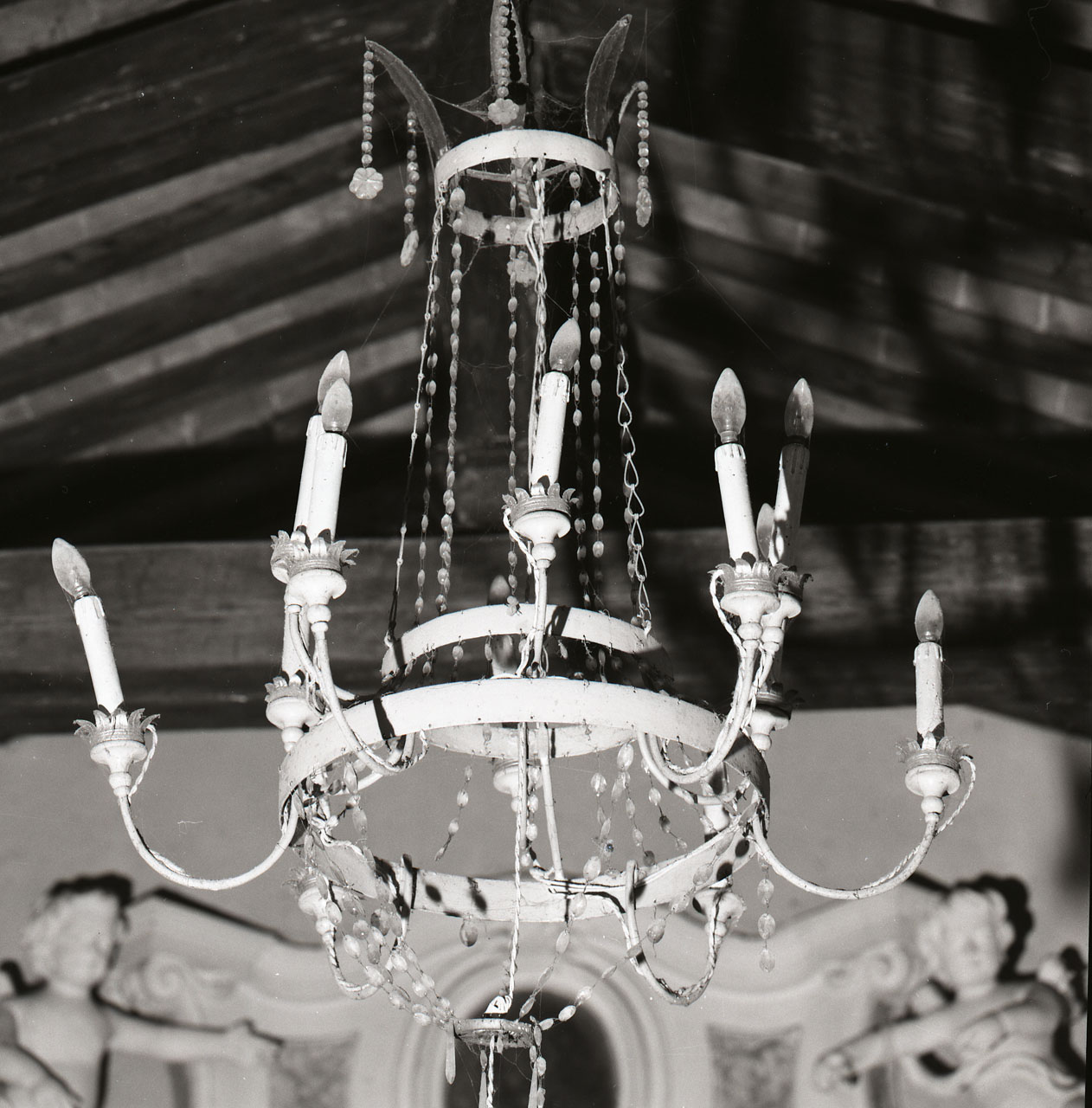 lampadario - a bracci - bottega toscana (fine/inizio secc. XVIII/ XIX)