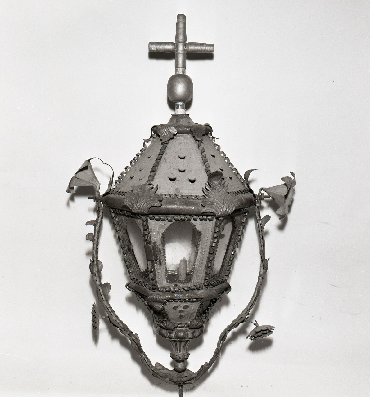 lanterna processionale, coppia - bottega toscana (prima metà sec. XVIII)