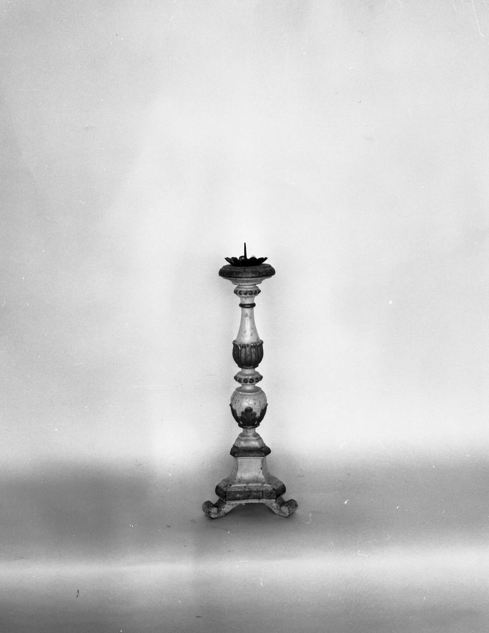 candeliere d'altare, coppia - bottega toscana (prima metà sec. XIX)