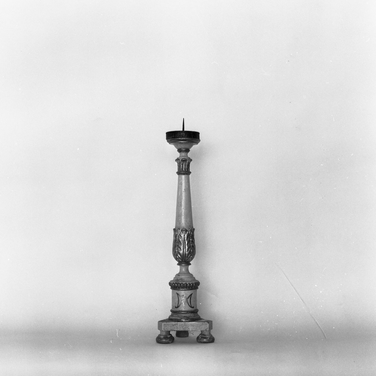 candelabro, serie - bottega toscana (seconda metà sec. XIX)