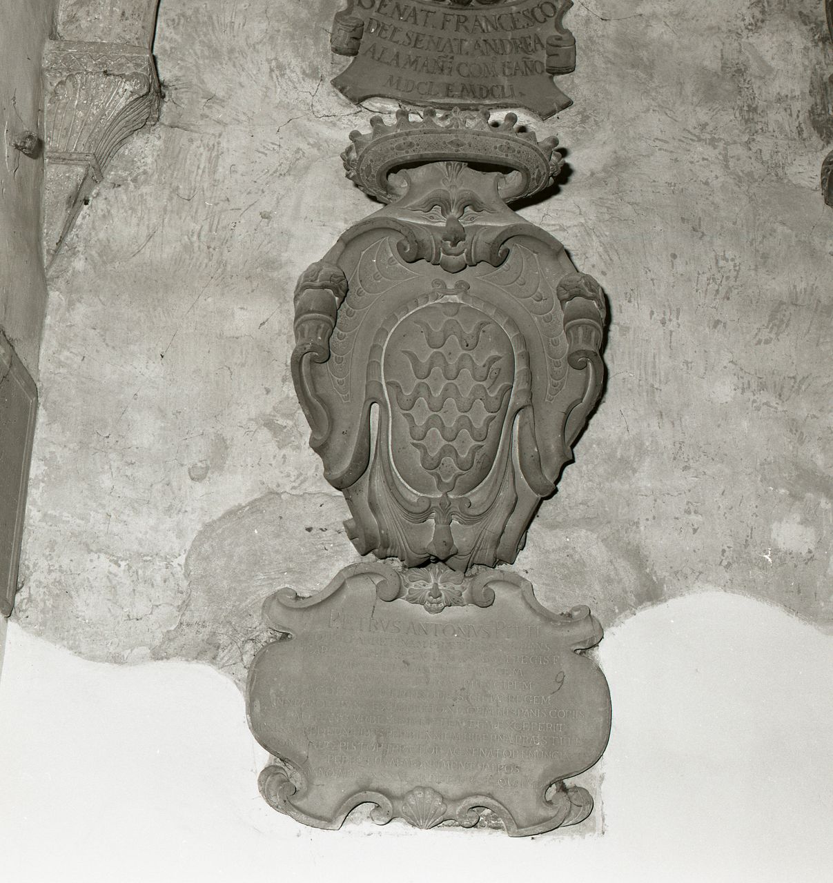 stemma di Pietro Antonio Pitti (rilievo) - bottega toscana (sec. XVIII)
