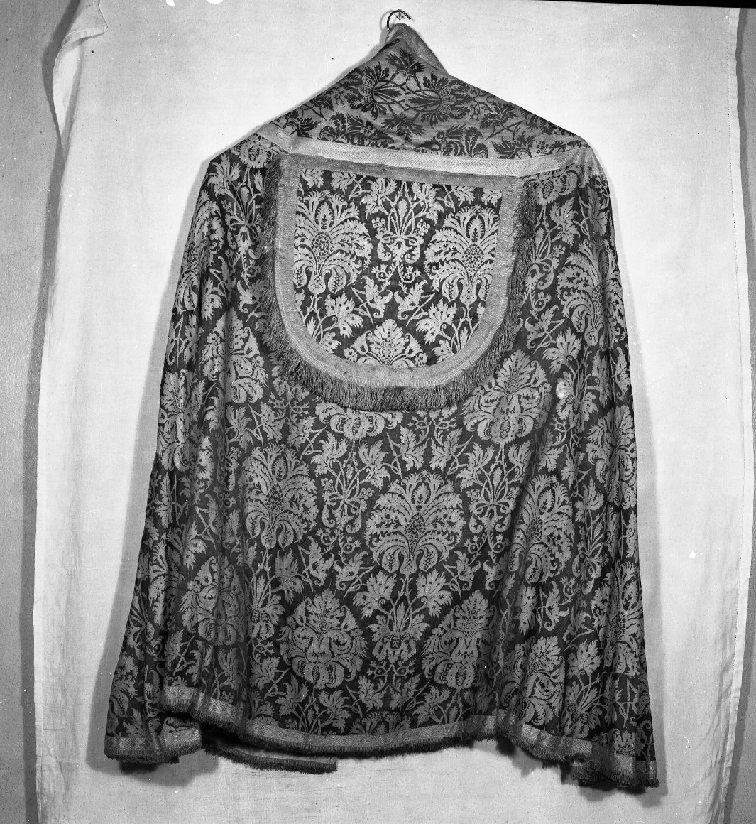 piviale, opera isolata - manifattura toscana (metà sec. XVIII)