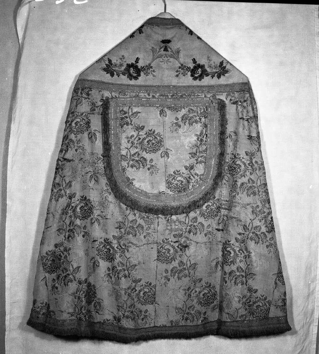 piviale, opera isolata - manifattura toscana (metà sec. XVIII)