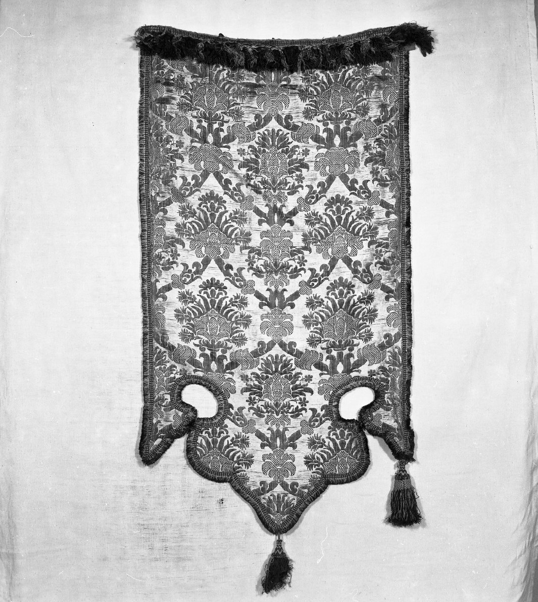 lambrecchino di baldacchino, serie - manifattura toscana (inizio sec. XVIII)