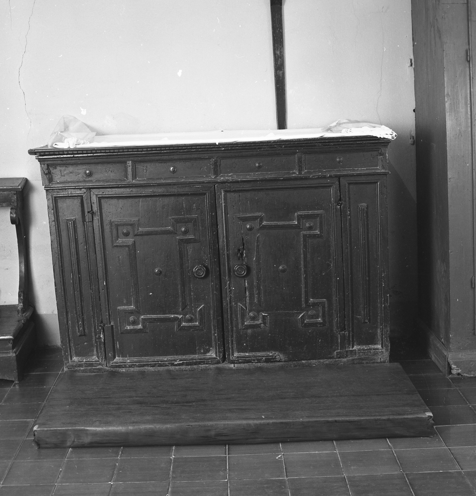 mobile da sacrestia, opera isolata - bottega toscana (sec. XVII)