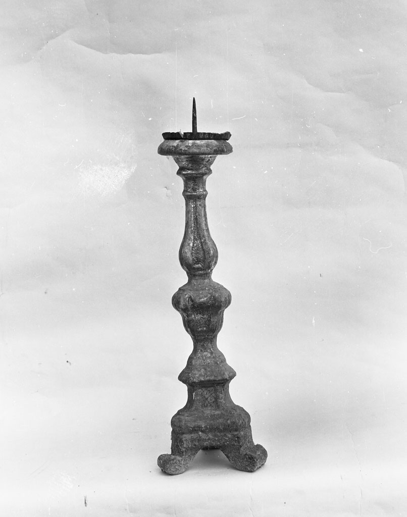 candeliere d'altare, coppia - bottega cortonese (sec. XVIII)