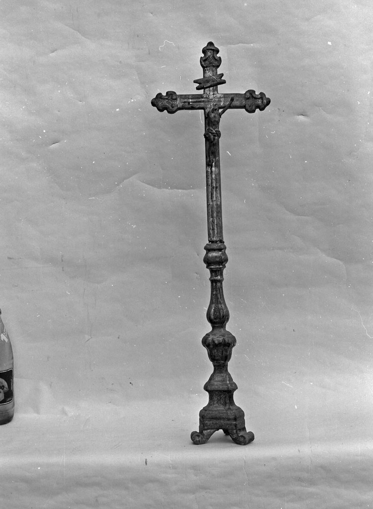 base per croce d'altare, elemento d'insieme - bottega cortonese (sec. XVIII)