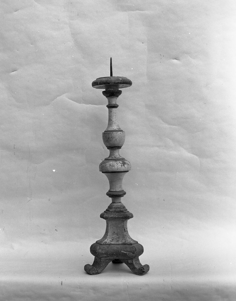 candeliere d'altare, serie - bottega cortonese (sec. XVIII)