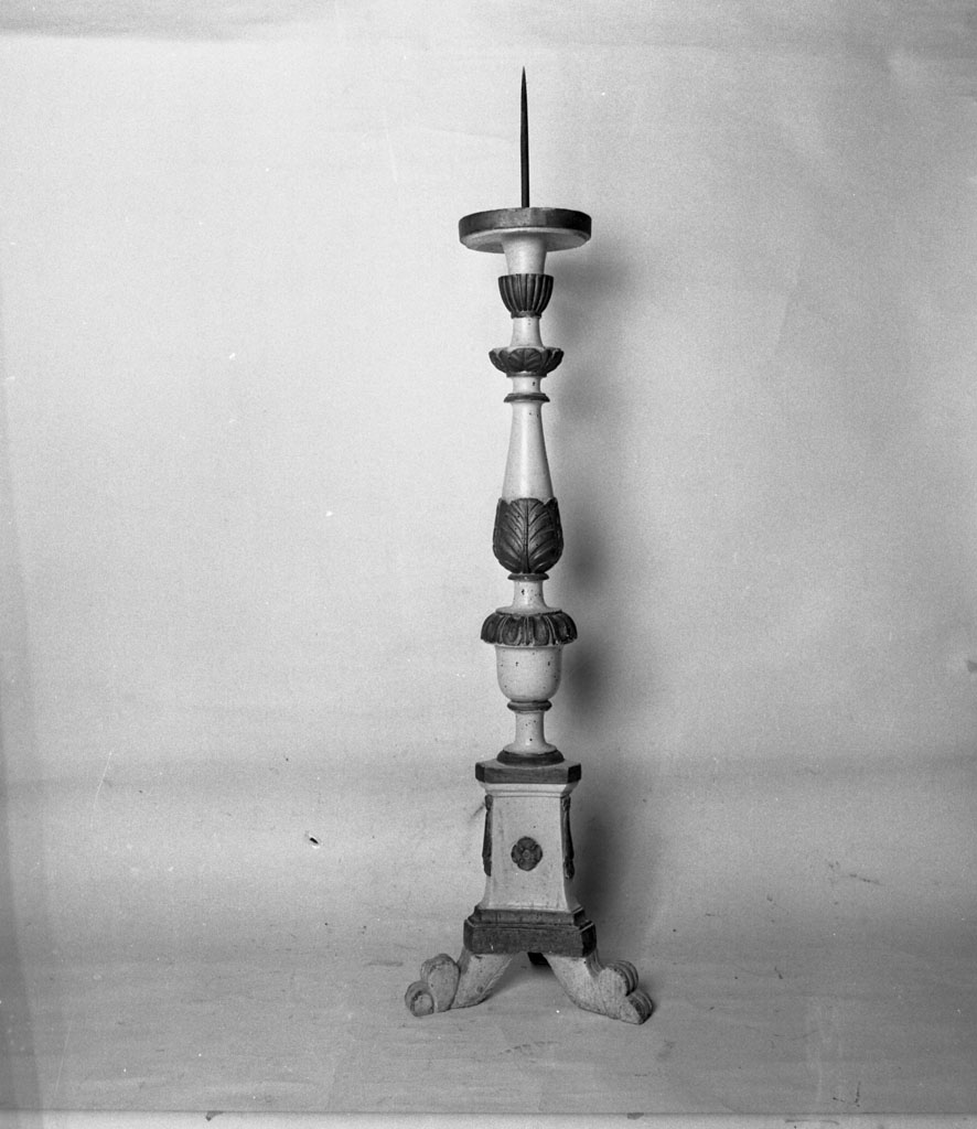 candelabro da chiesa, opera isolata - bottega cortonese (fine sec. XVIII)