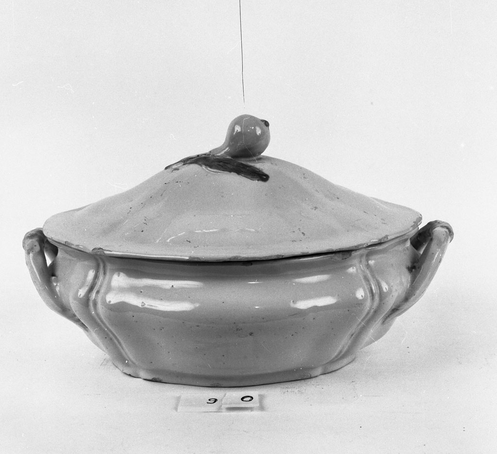 zuppiera, opera isolata - bottega faentina (seconda metà sec. XVIII)