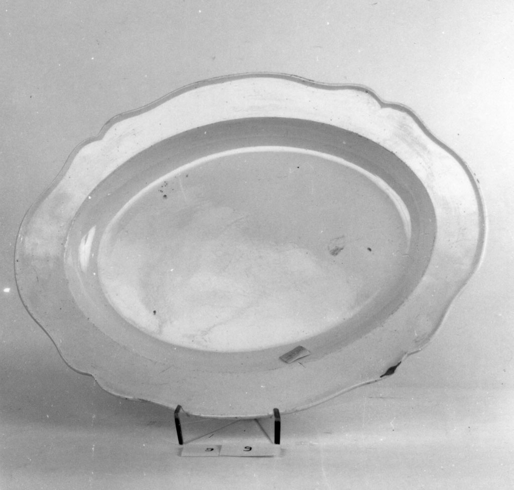 piatto da portata, coppia - bottega inglese (prima metà sec. XIX)