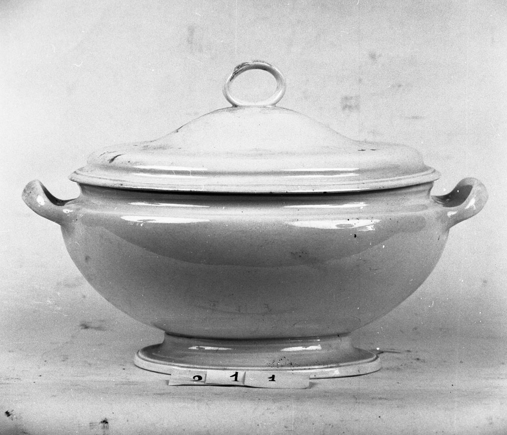 zuppiera, opera isolata - bottega Herculaneum (secc. XVIII/ XIX)