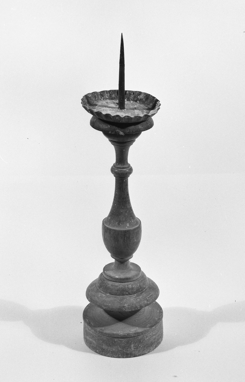 candeliere, serie - bottega aretina (sec. XIX)