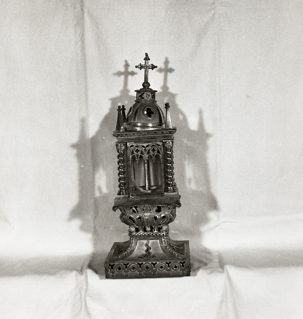 ostensorio architettonico - manifattura romana (secc. XIX/ XX)