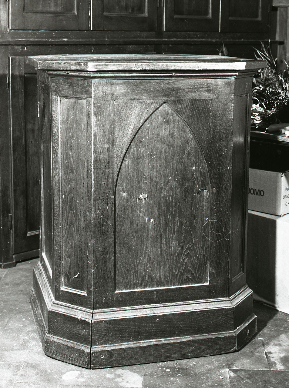 mobile - manifattura aretina (fine/inizio secc. XIX/ XX)