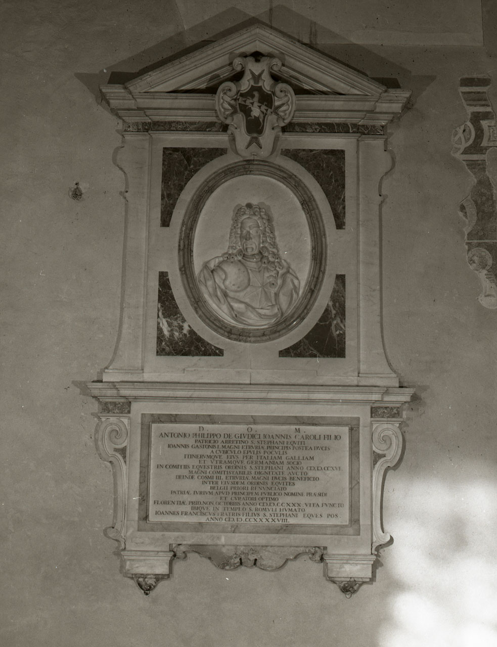 lapide tombale - ambito italiano (sec. XVIII)