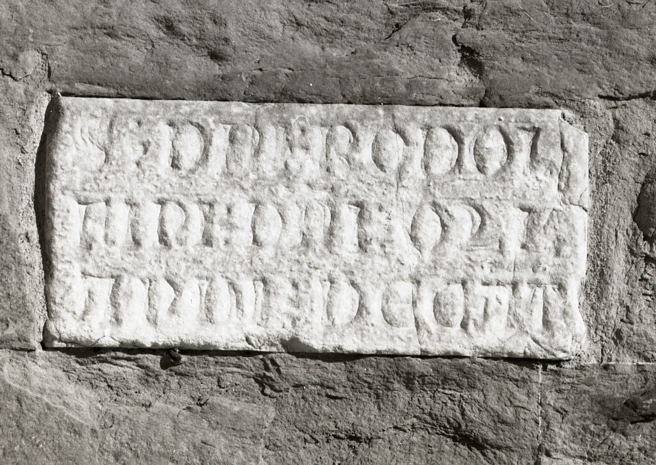 lapide tombale - bottega aretina (sec. XIV)