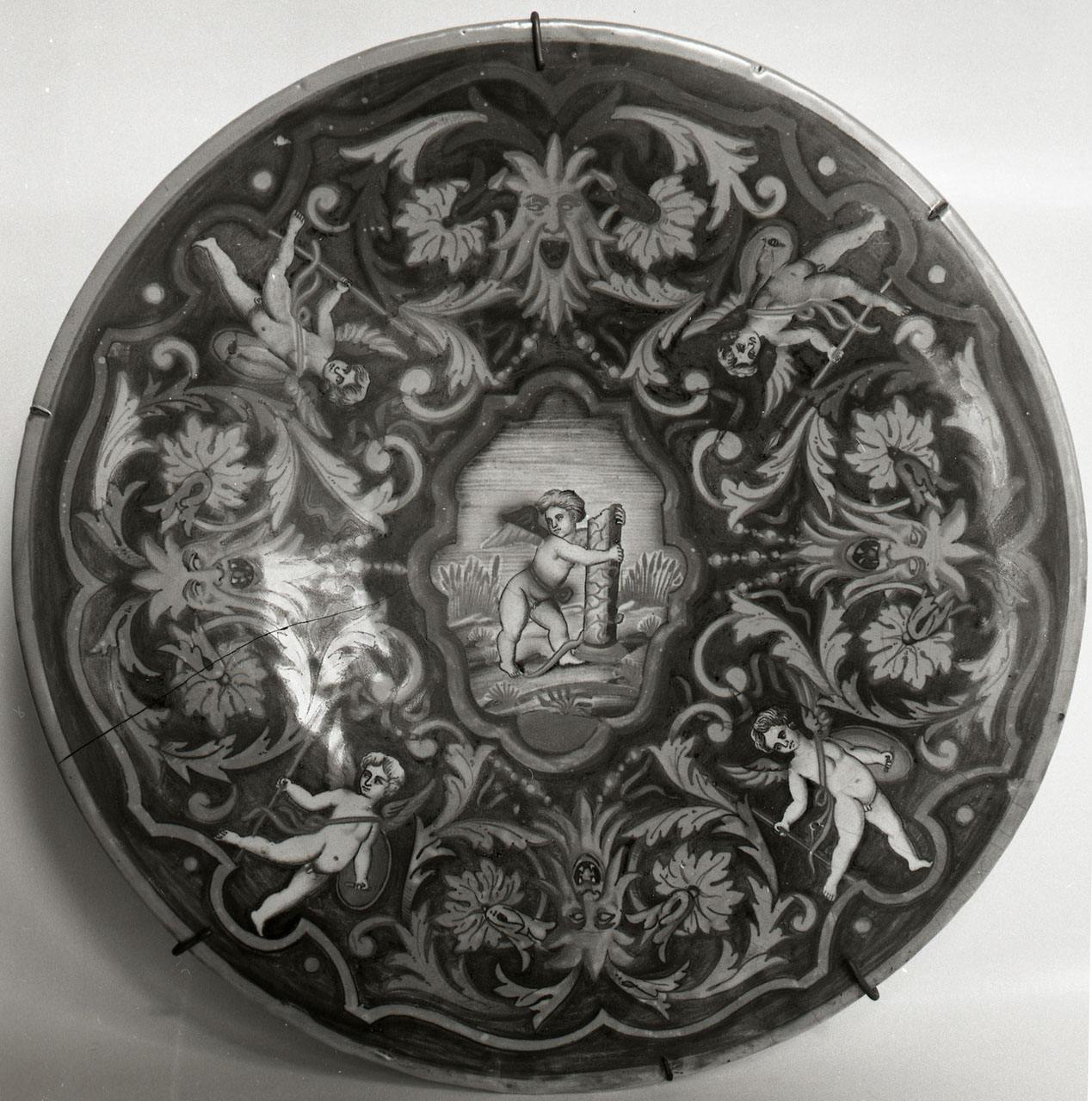 piatto di Rubboli Paolo (sec. XIX)