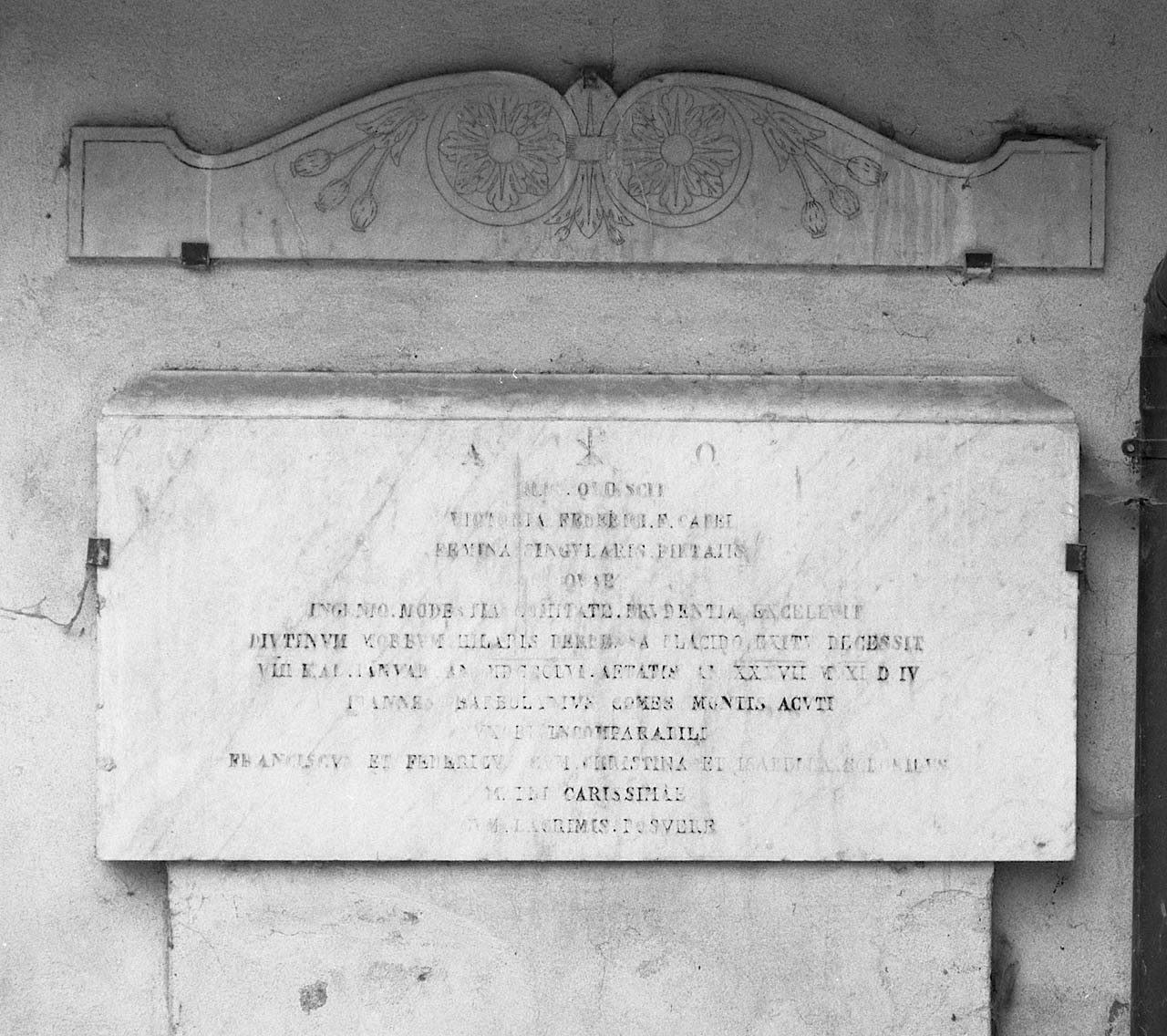 lapide tombale - bottega aretina (sec. XIX)