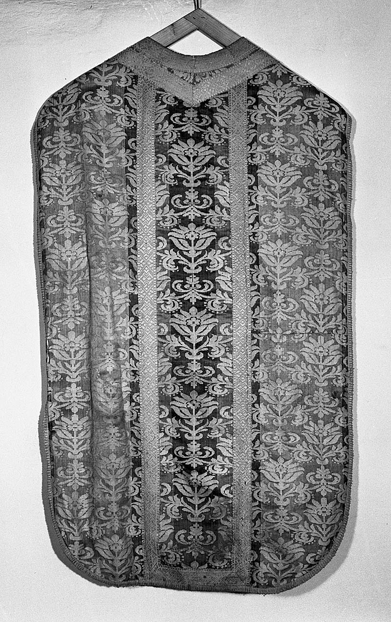 paramento liturgico - manifattura toscana (primo quarto sec. XVIII)