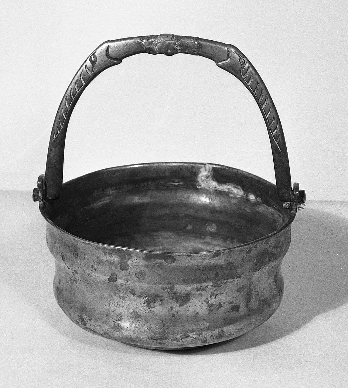 secchiello per l'acqua benedetta - bottega aretina (sec. XVII)