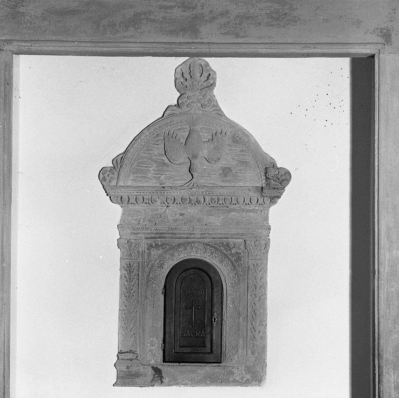 armadietto per oli santi - bottega aretina (sec. XVII)