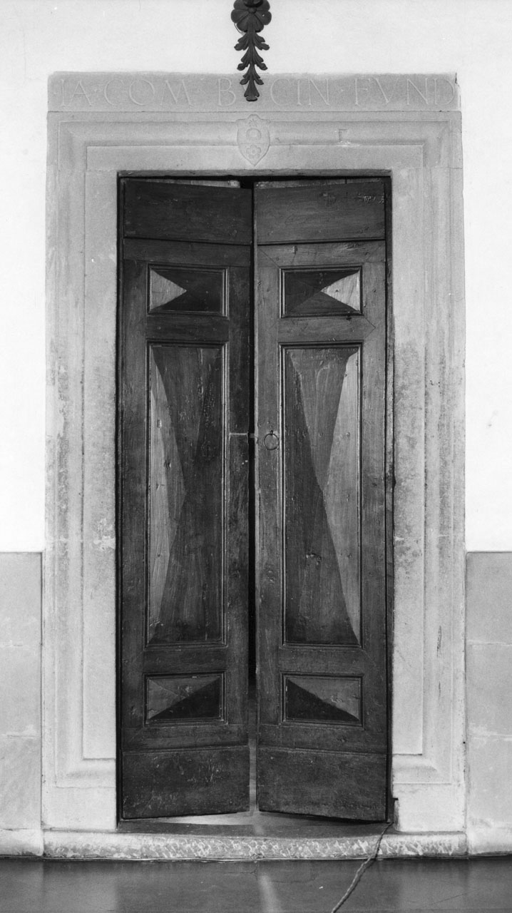 portale - bottega toscana (terzo quarto sec. XVI)