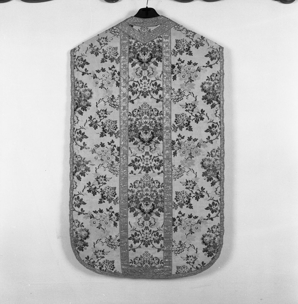 paramento liturgico - manifattura italiana (secc. XVIII/ XIX)