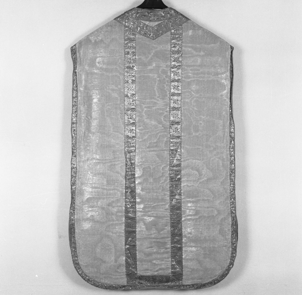 paramento liturgico - manifattura italiana (prima metà sec. XVIII)