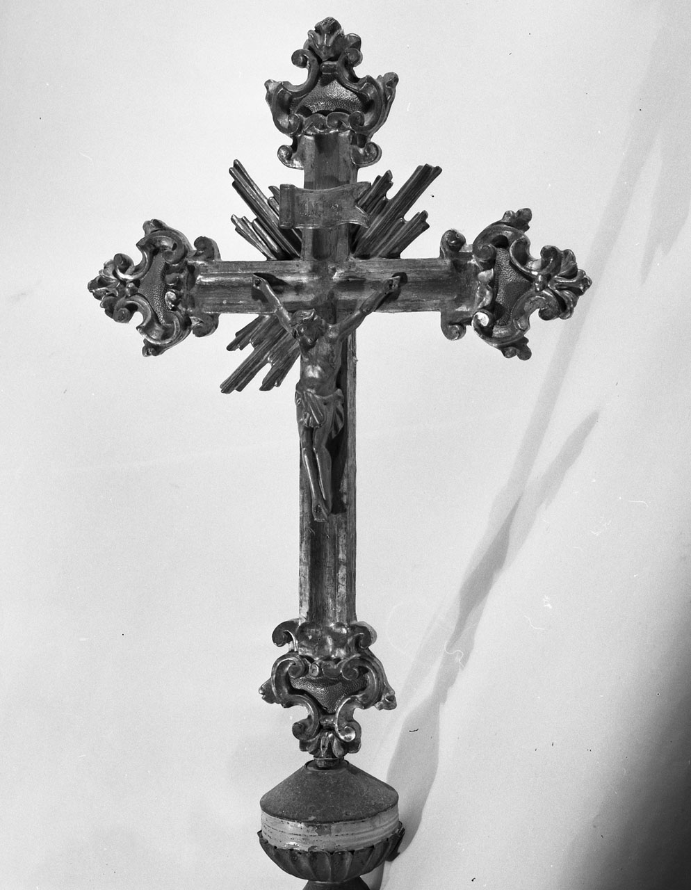 Cristo crocifisso (croce processionale) - bottega toscana (sec. XVIII)