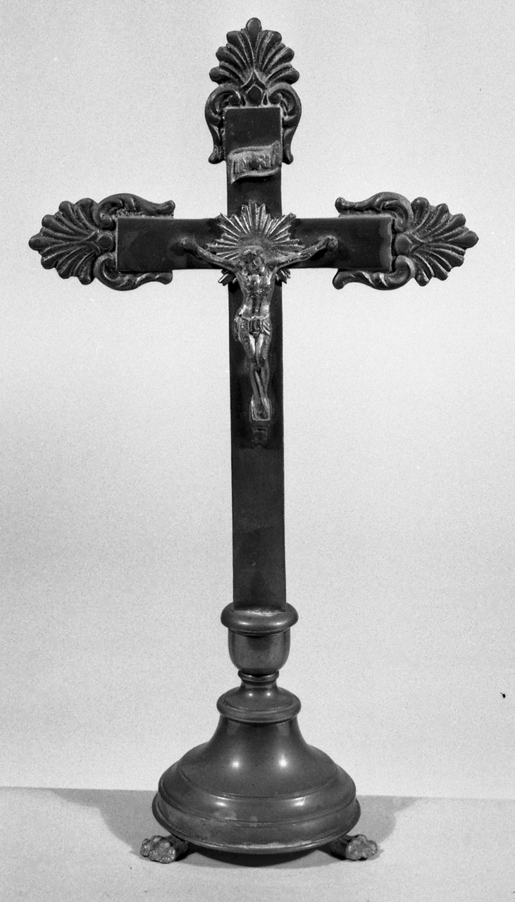 Cristo crocifisso (croce d'altare, opera isolata) - bottega toscana (secc. XVIII/ XIX)