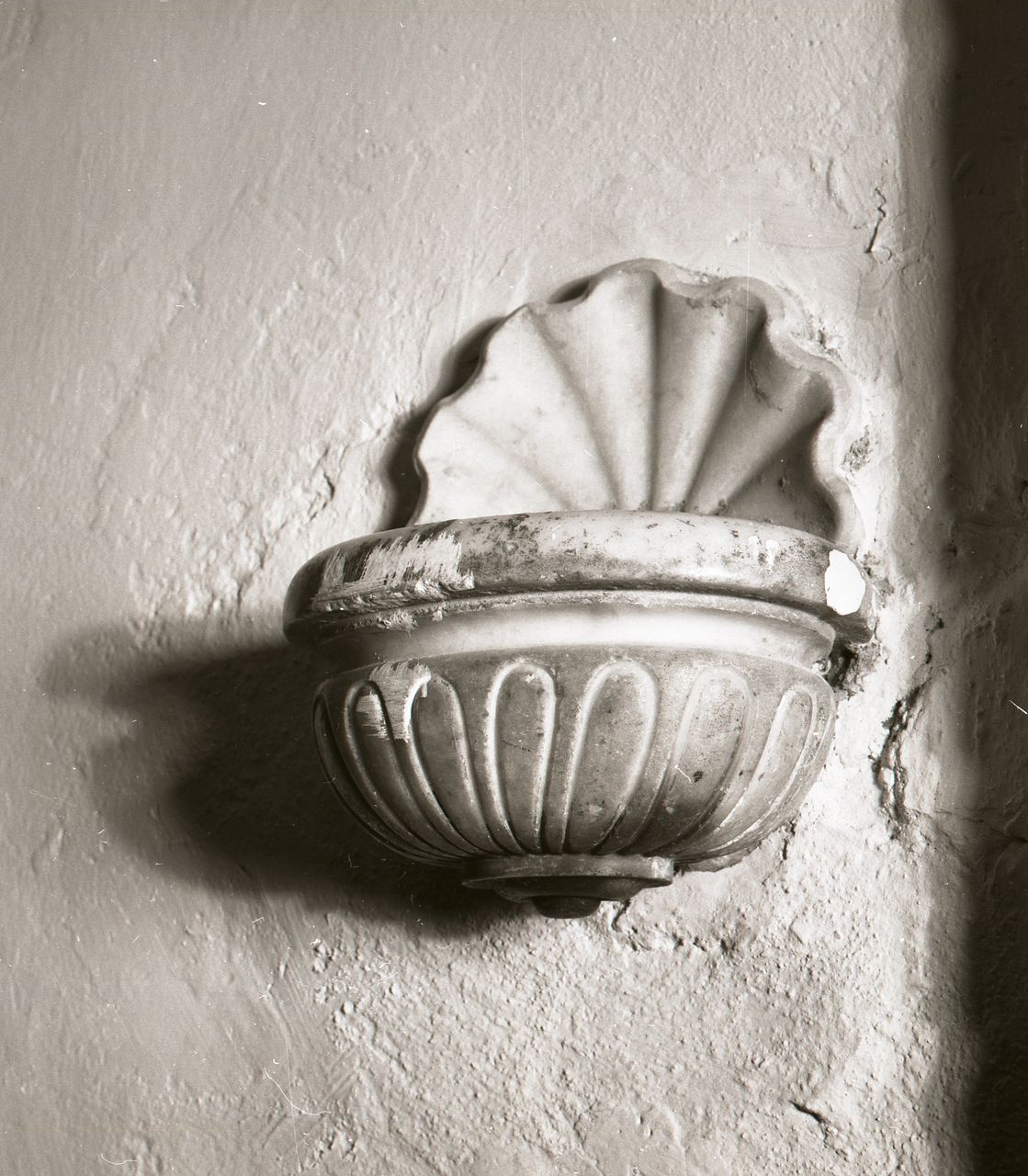 acquasantiera - bottega toscana (sec. XVIII)