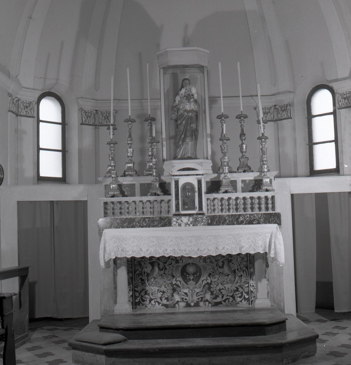 altare maggiore - bottega Italia centro-settentrionale (sec. XVIII)