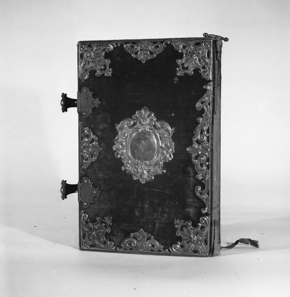 coperta di libro liturgico - bottega toscana (sec. XVIII)