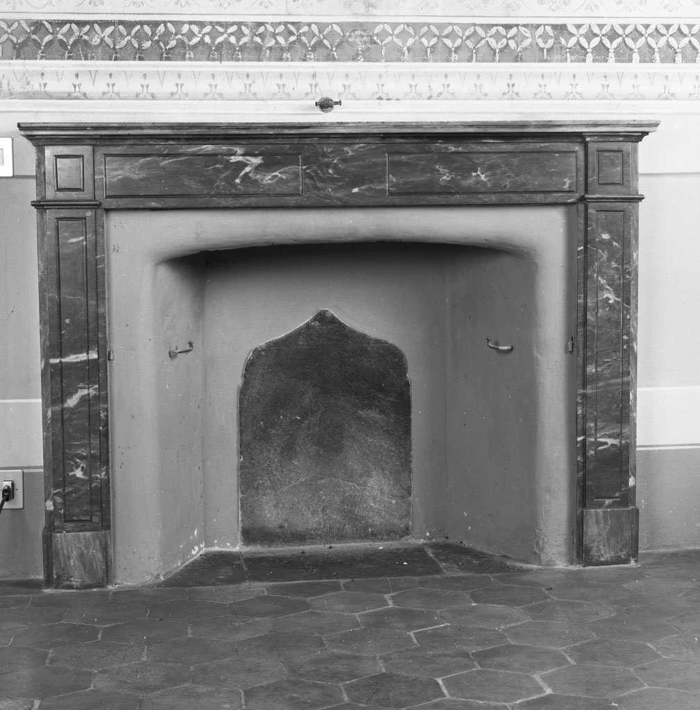 motivi decorativi geometrici (porta - a due battenti) - bottega toscana (sec. XVII)