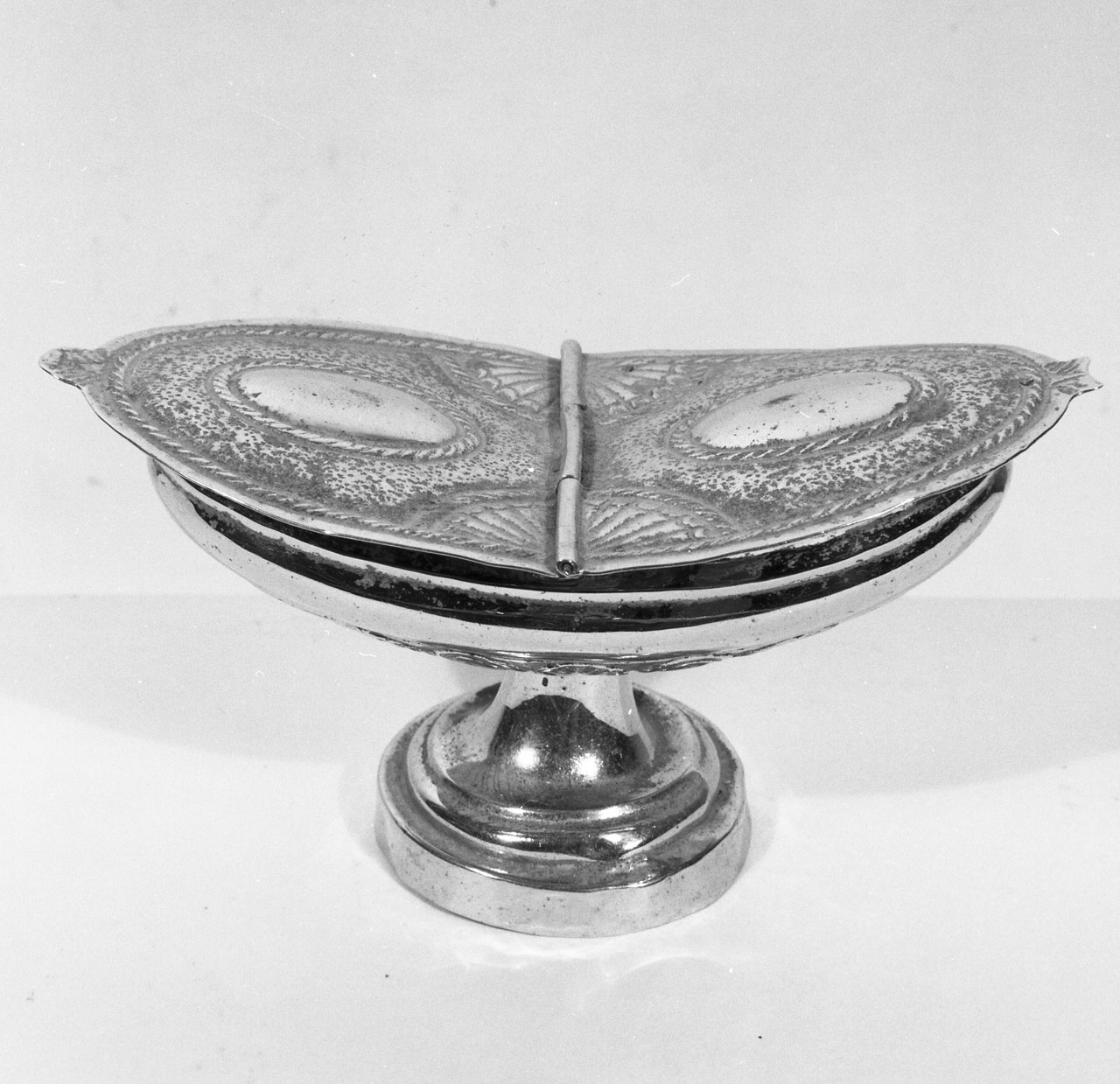 navicella portaincenso - bottega toscana (fine/inizio secc. XIX/ XX)