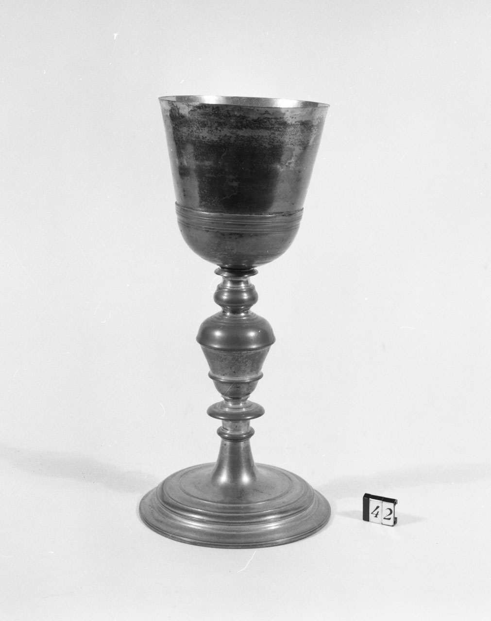 calice - bottega toscana (fine/inizio secc. XVII/ XVIII)