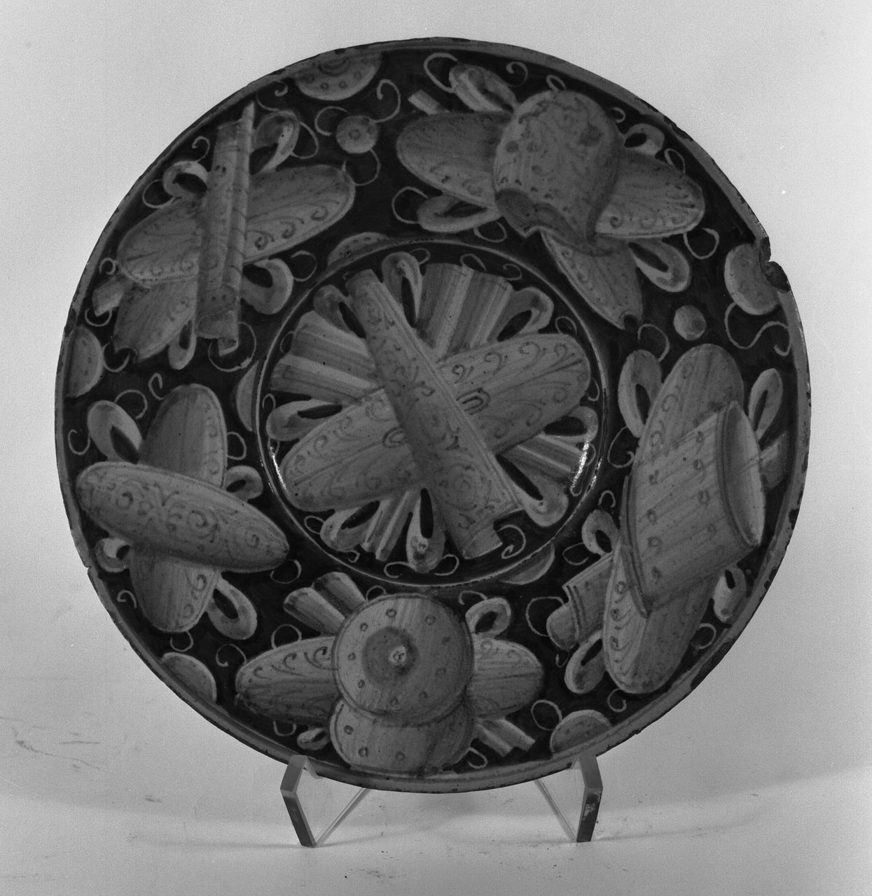 piatto - bottega di Casteldurante (terzo quarto sec. XVI)