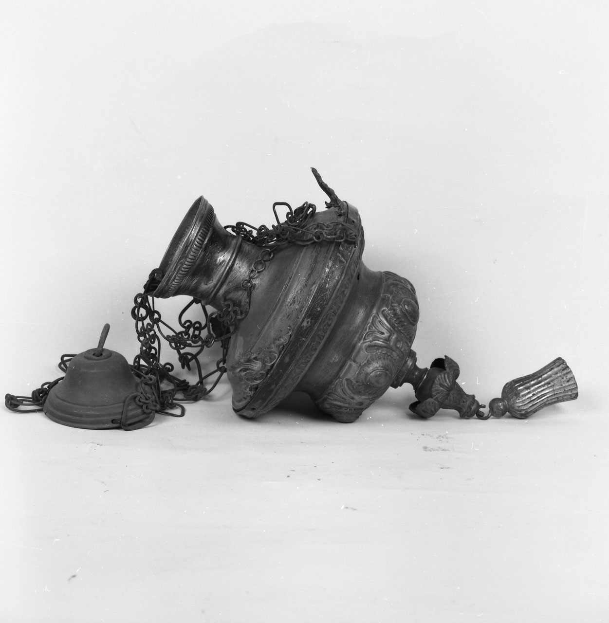 lampada pensile - bottega toscana (seconda metà sec. XVIII)