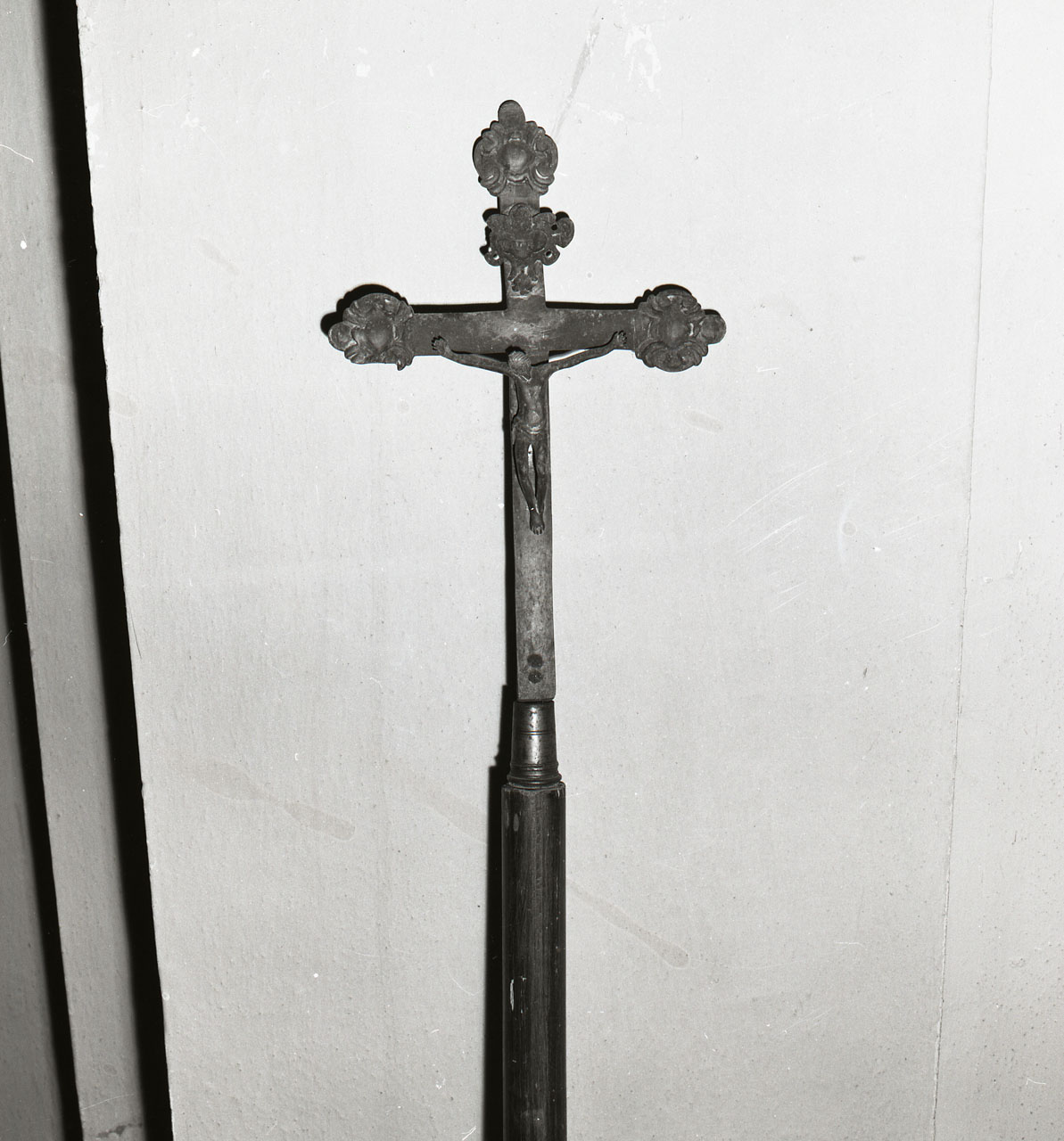 croce processionale - bottega Italia centro-settentrionale (metà sec. XVIII)