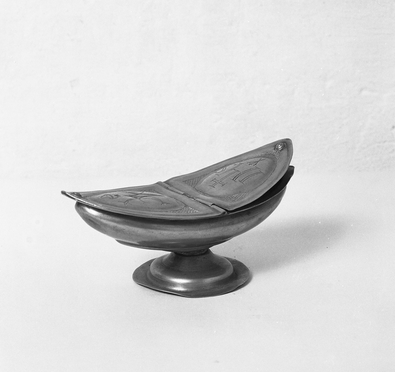 navicella portaincenso - bottega toscana (sec. XVIII)