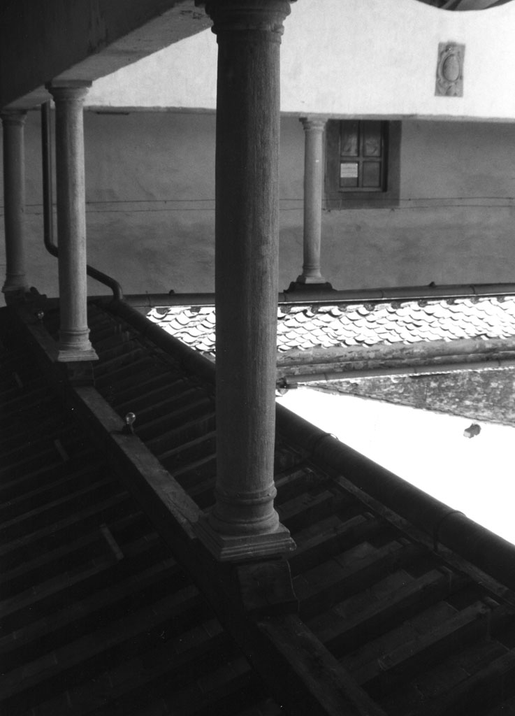 colonna, serie - bottega aretina (sec. XVII)