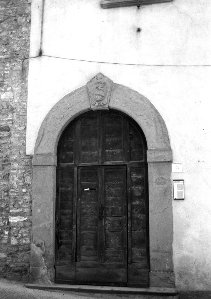 portale - bottega aretina (sec. XVII)