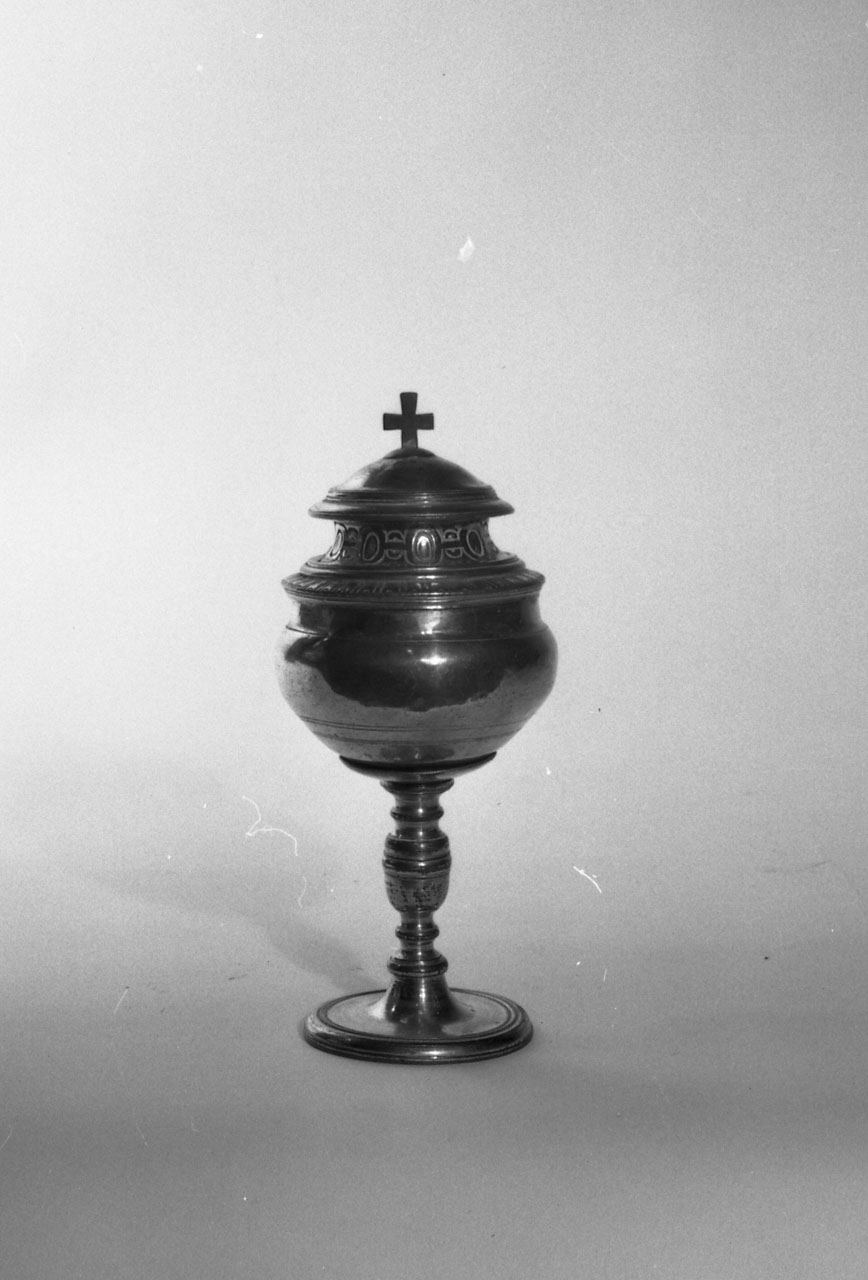 pisside - manifattura aretina (sec. XVII)