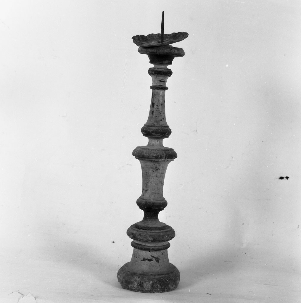 candeliere d'altare, serie - bottega toscana (sec. XVII)