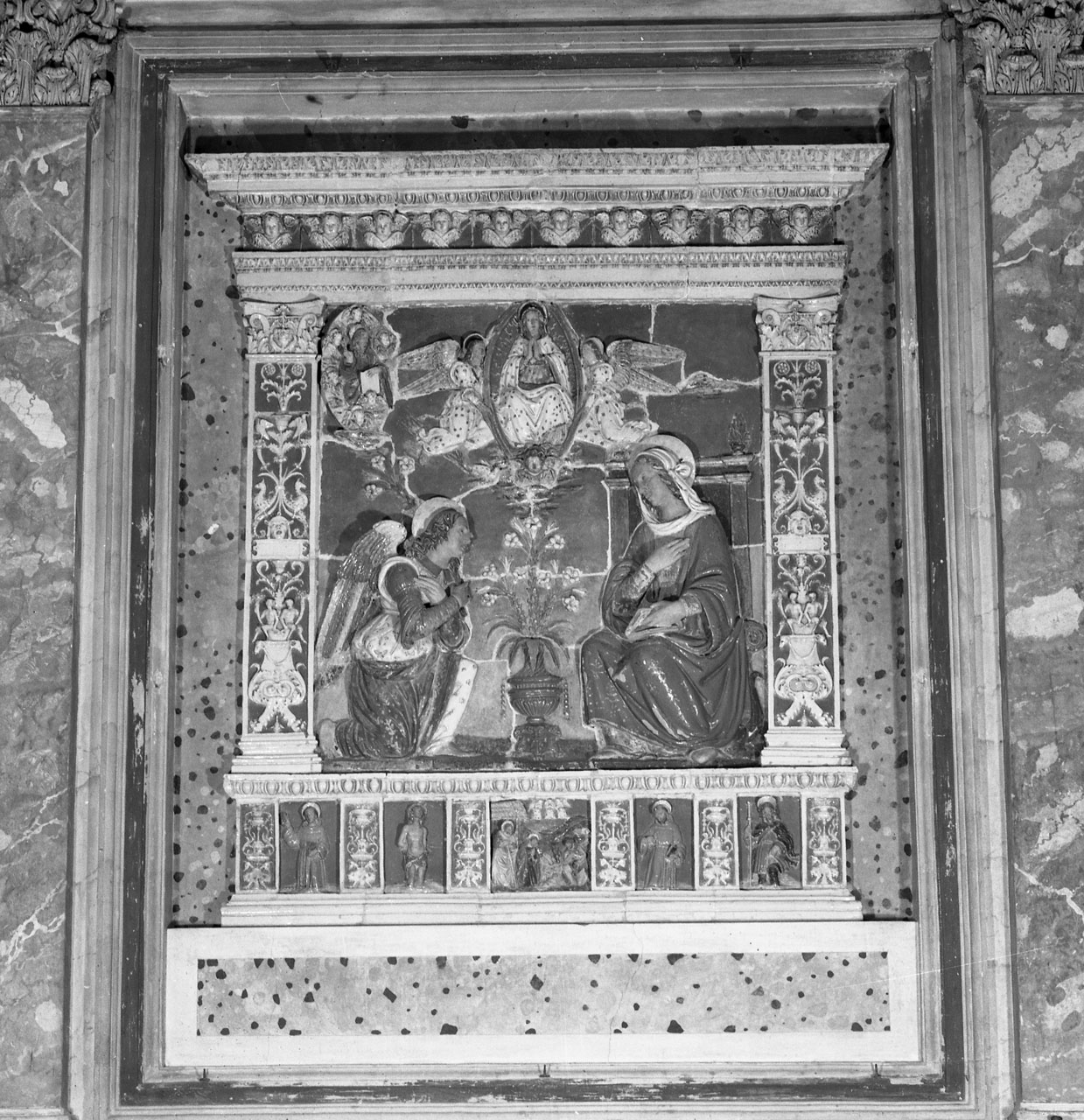 Annunciazione e assunzione (rilievo) di Buglioni Benedetto, Buglioni Santi (primo quarto sec. XVI)