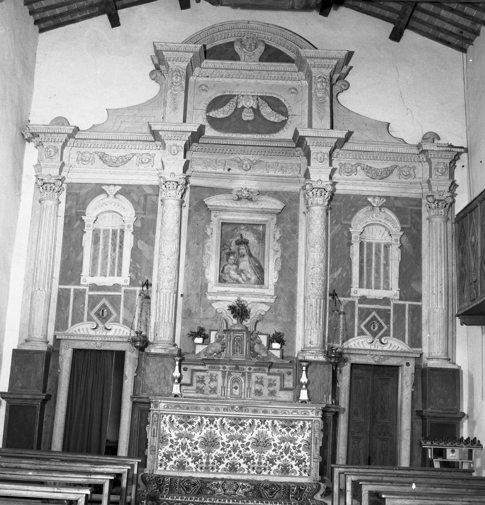 altare maggiore di Bottega fratelli Binoni (prima metà sec. XVII)