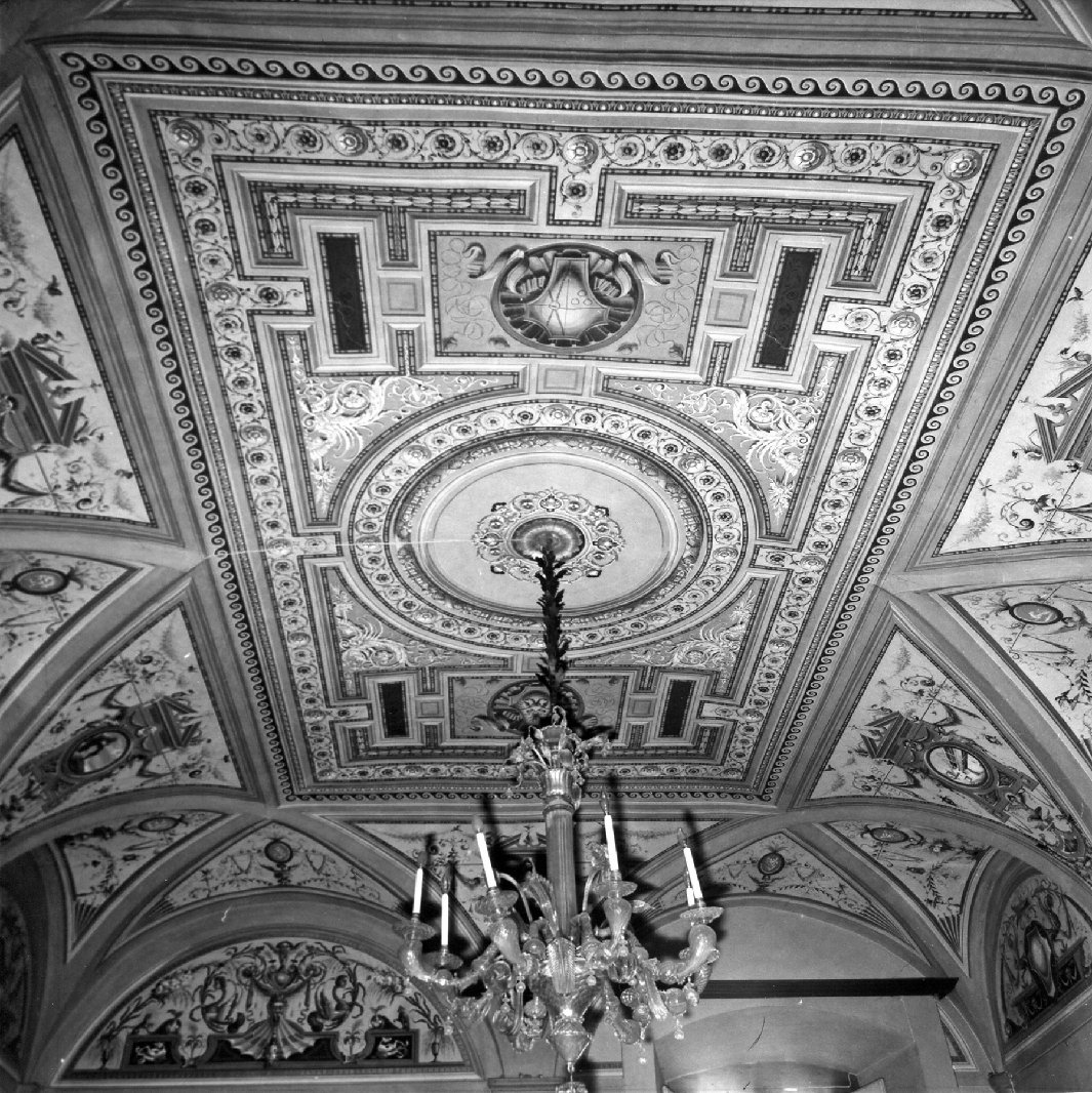 motivi decorativi geometrici e vegetali (soffitto dipinto) - ambito toscano (sec. XIX)