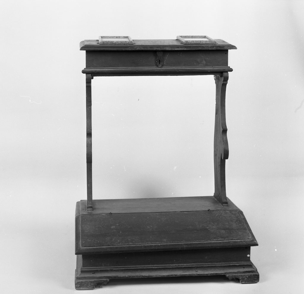 inginocchiatoio - bottega toscana (sec. XVIII)